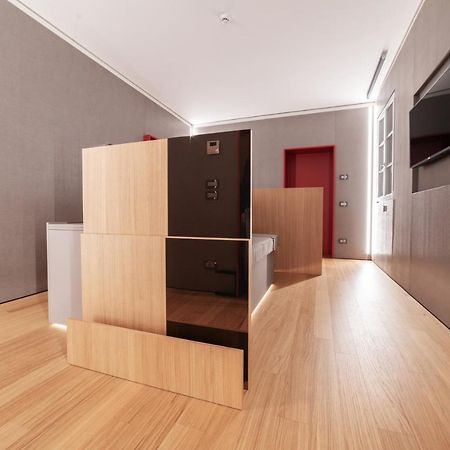 Апартаменты Catoo Dimora Di Design Park In Palazzo Nobiliare Al Duomo Падуя Экстерьер фото